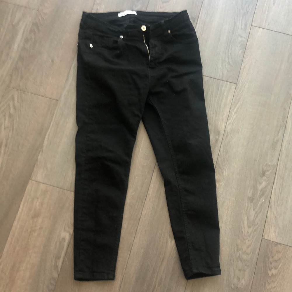Men’s Zara black jeans. Skinny cropped. Waist 32